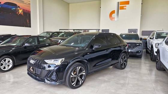 AUDI Q3 2.0 40 TFSI GASOLINA PERFORMANCE BLACK QUATTRO TIPTRONIC AUDI Q3 2.0 40 TFSI GASOLINA PERFORMANCE BLACK QUATTRO TIPTRONIC